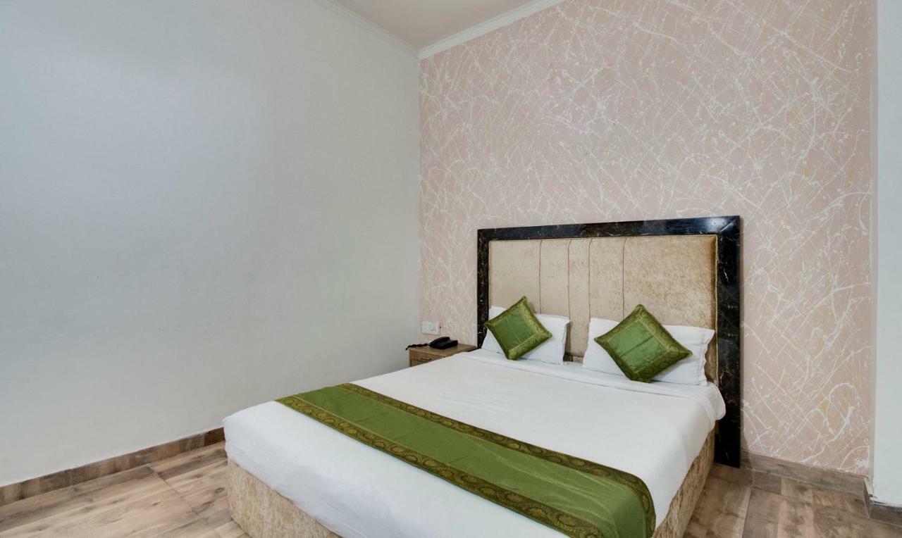 Itsy By Treebo - Royale Inn Meerut Exterior foto