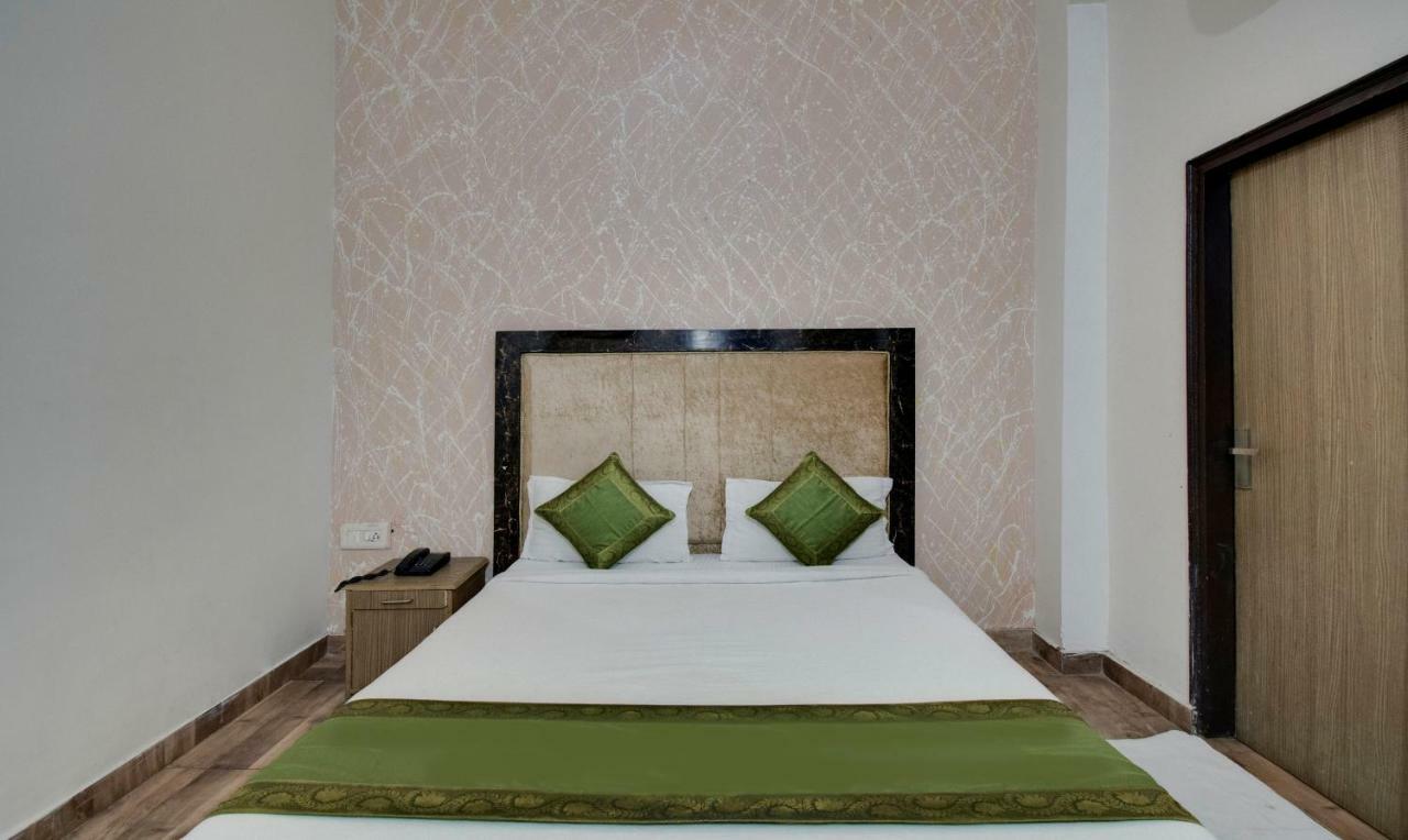 Itsy By Treebo - Royale Inn Meerut Exterior foto